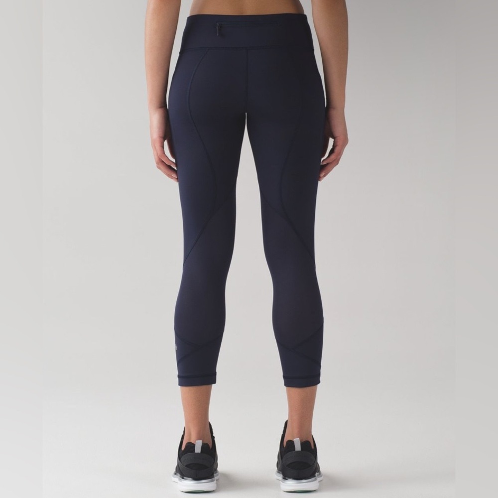 Lululemon Pace Rival Crop *22” in Midnight Navy - Luxtreme - Size 4 - Picture 3 of 12